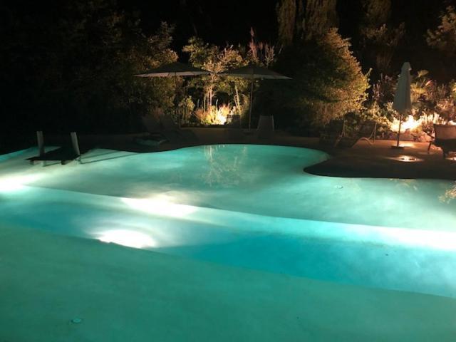 랑벡 La Bastide Des Grands Chenes B&B 외부 사진