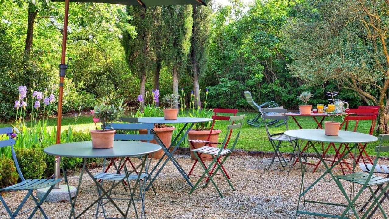 랑벡 La Bastide Des Grands Chenes B&B 외부 사진